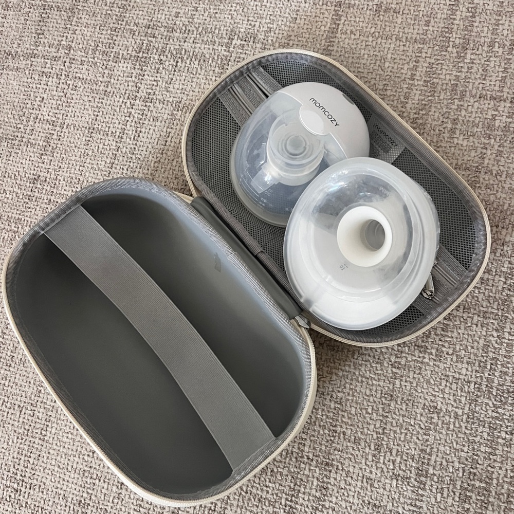 Momcozy Breast Pump with Case